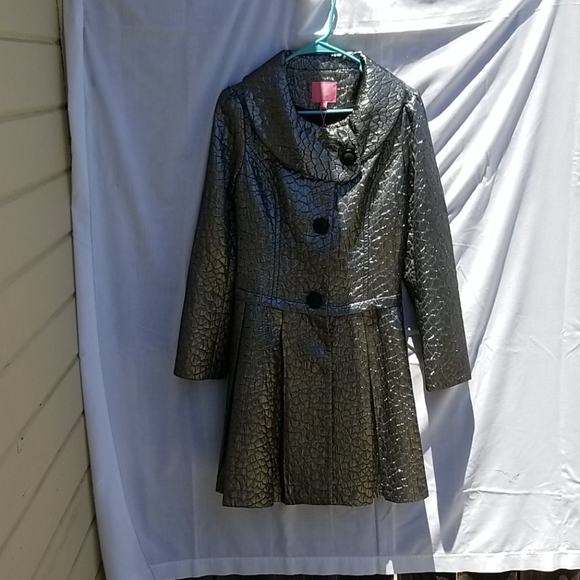 Coat Dress (run small, if you wear 8 or 10) - Picture 2 of 4